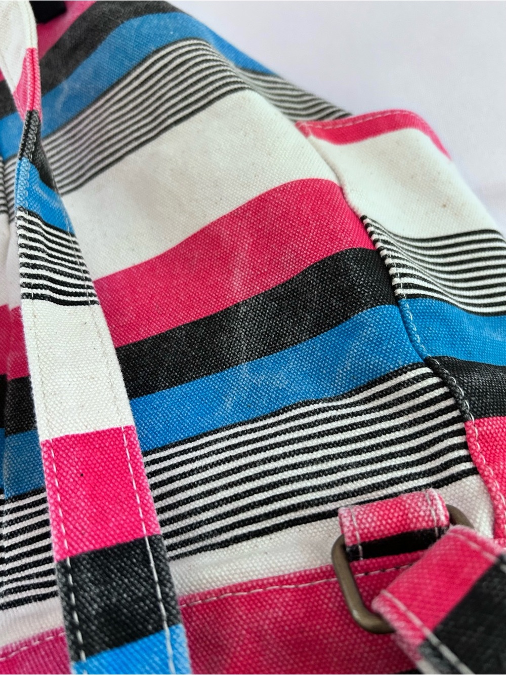 Kavu Free Range Sail Stripe Cotton Canvas Bucket-Style Backpack UNISEX - Picture 9 of 16
